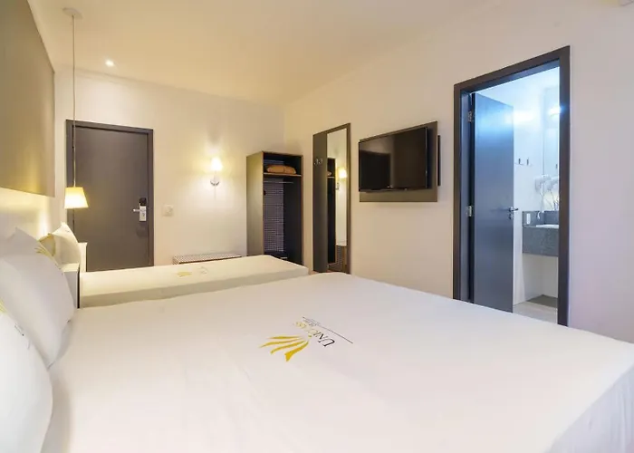 Uniclass PinheirosHotel Em